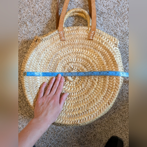 Round Straw Tote Bag with Tan Handles - Picture 3 of 3